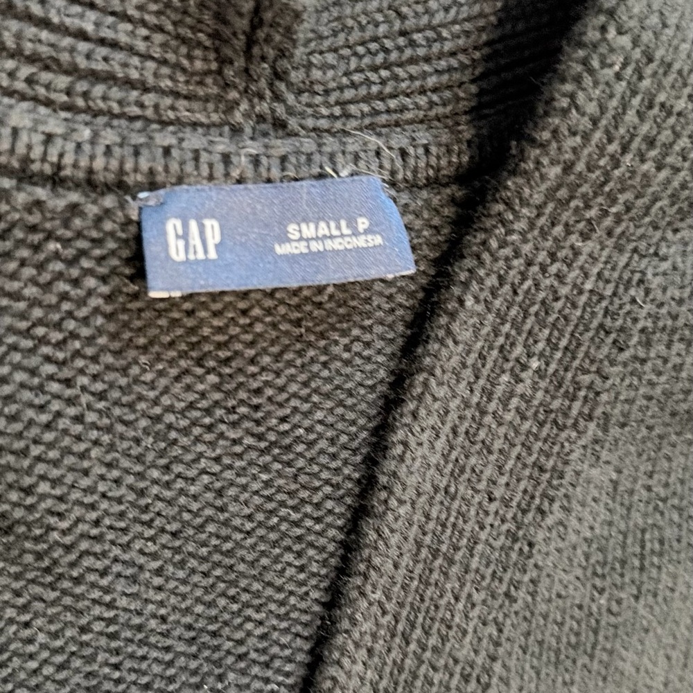 Gap Black Knit Cropped Cardigan | Small P | Like New - Picture 4 of 10